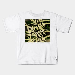 Affectionate green plant garden Kids T-Shirt